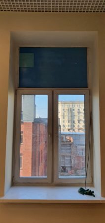 Установка стеклопакета в окно, в место глухой створки